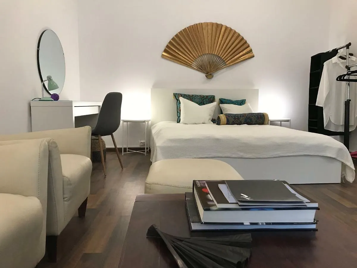 Olympia 23 Studio Apartment Bucharest