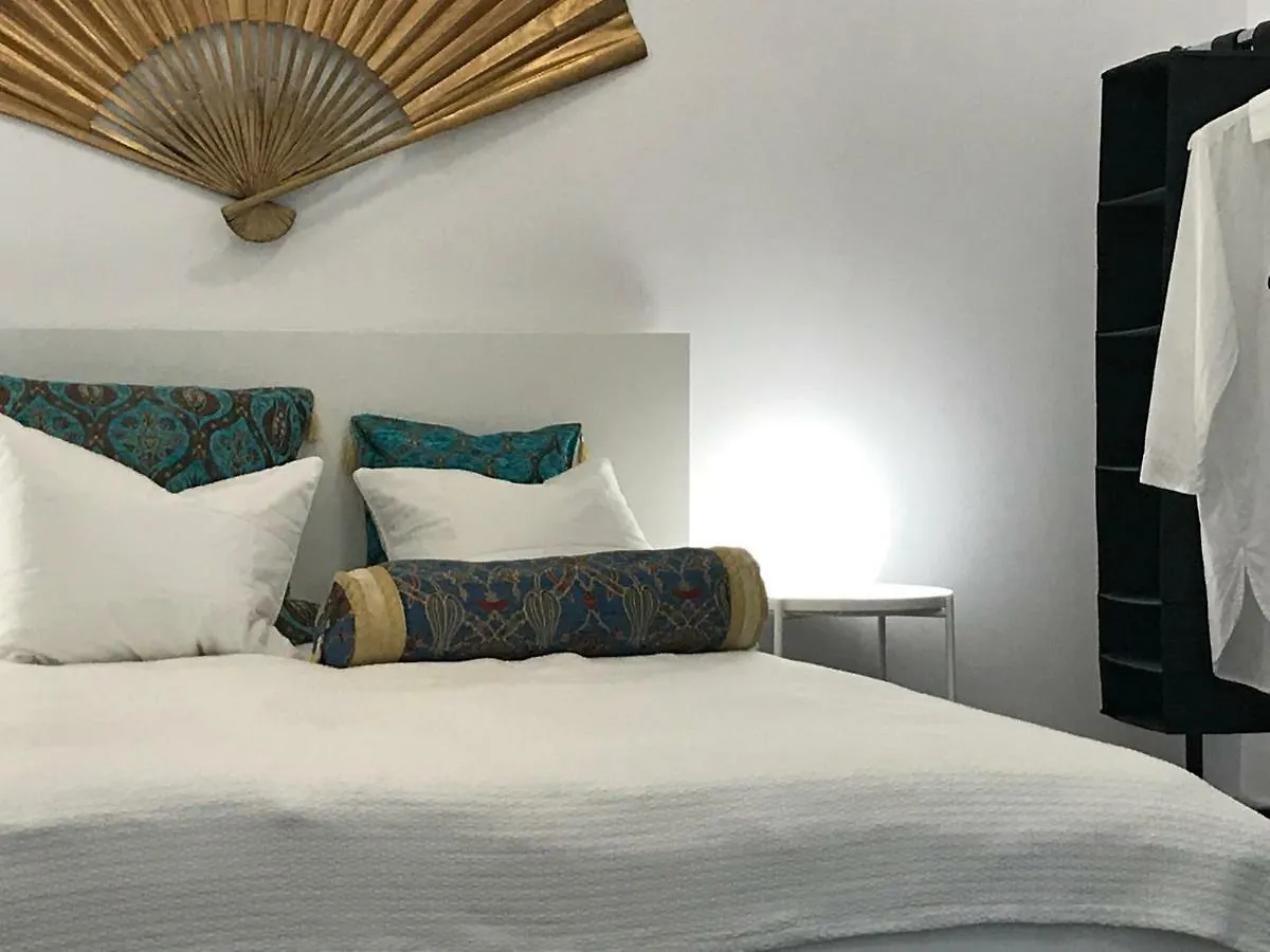 Olympia 23 Studio Apartment Bucharest