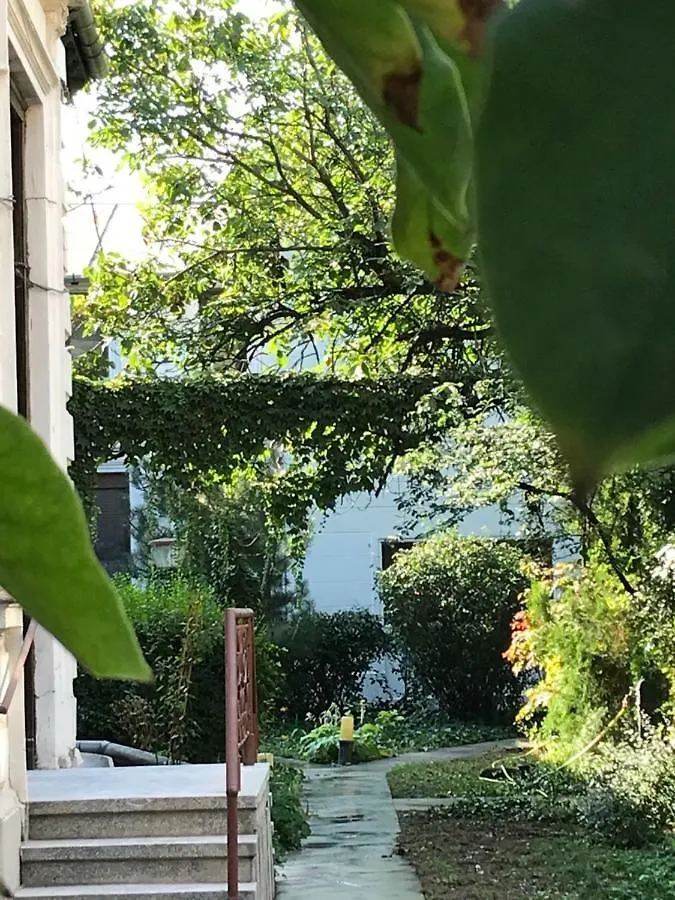 Olympia 23 Studio Apartment Bucharest